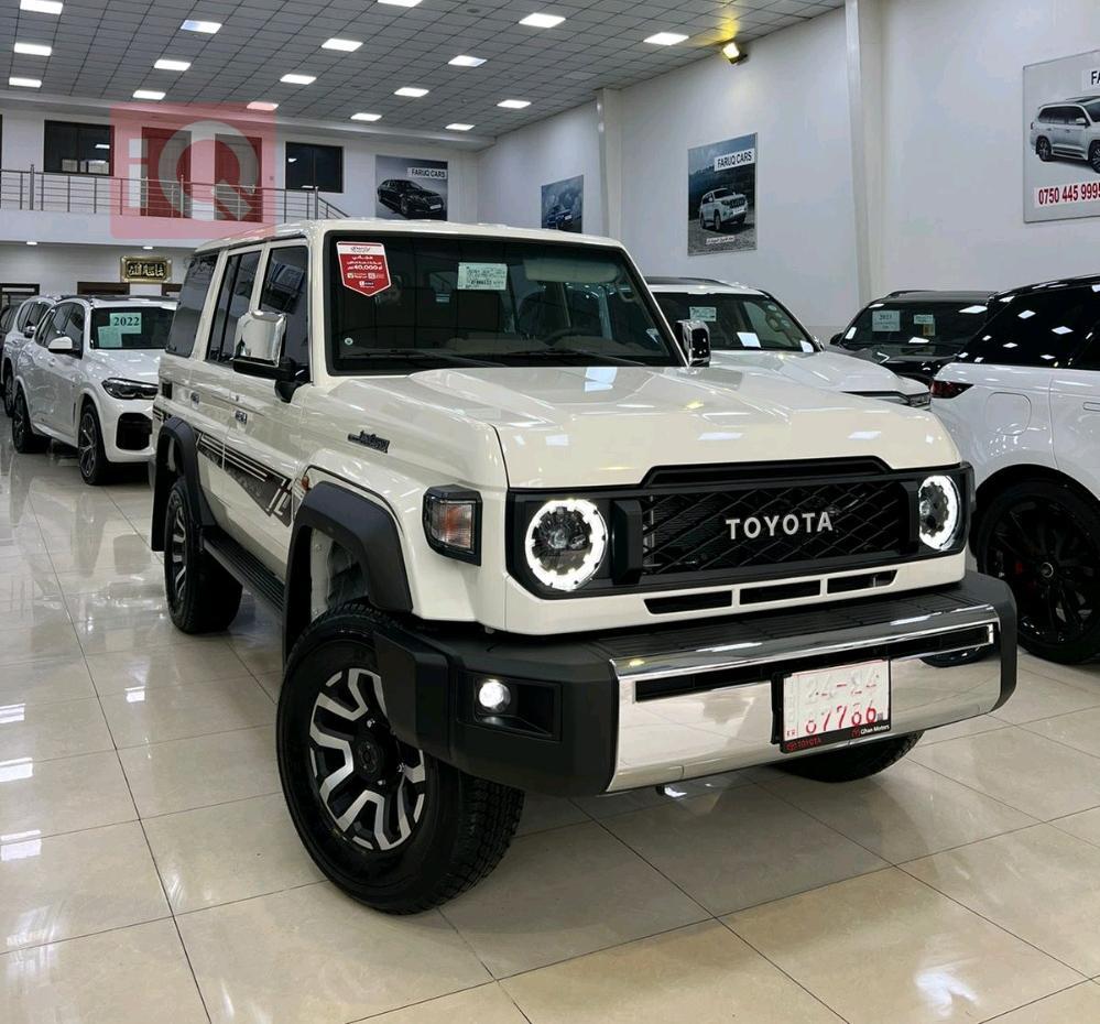 Toyota Land Cruiser 70